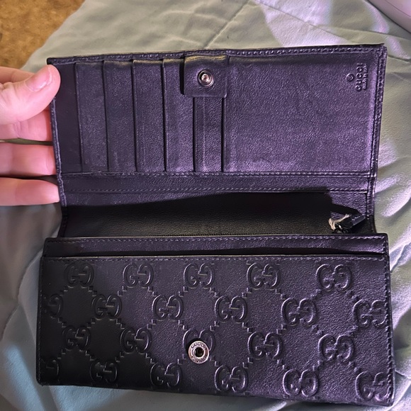 Gucci Wallet - Picture 2 of 3
